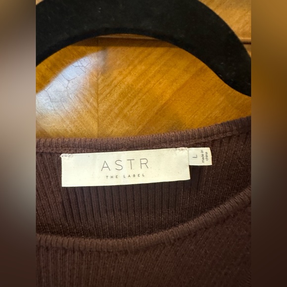 New ASTR The Label Alora Cutout Sweater Brown Midi Dress Sz L - Picture 3 of 8